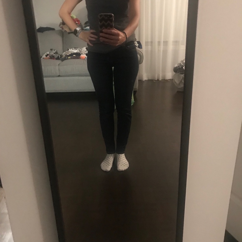 Ladies J brand skinny leg jean.